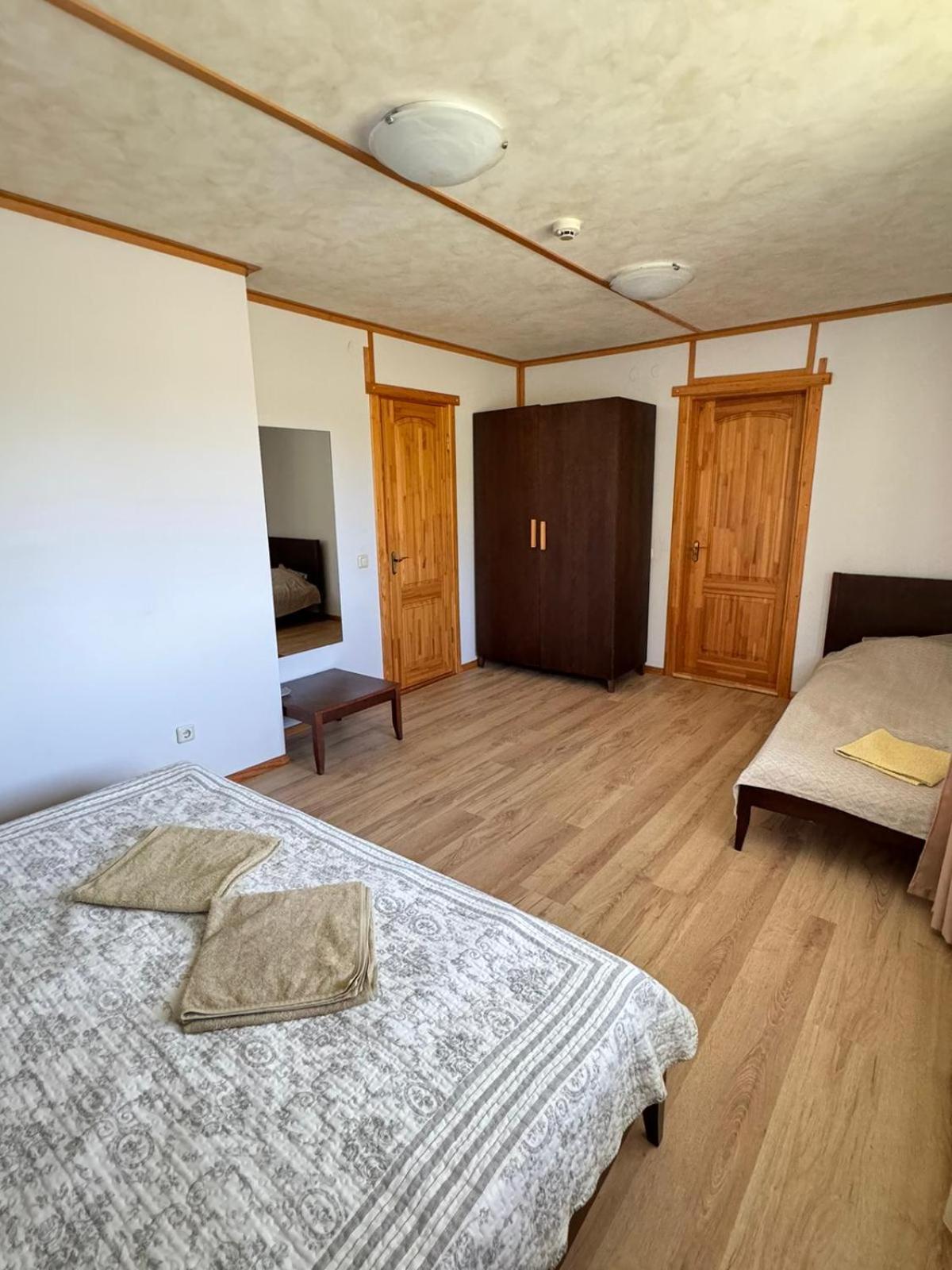Vonadzini Hotel Stameriena Luaran gambar